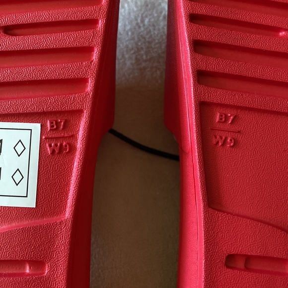 Champion Women’s The Takeover Slide Sandal - Picture 6 of 7